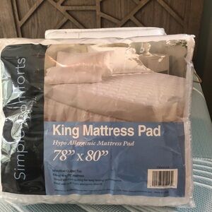 King size mattress pad.